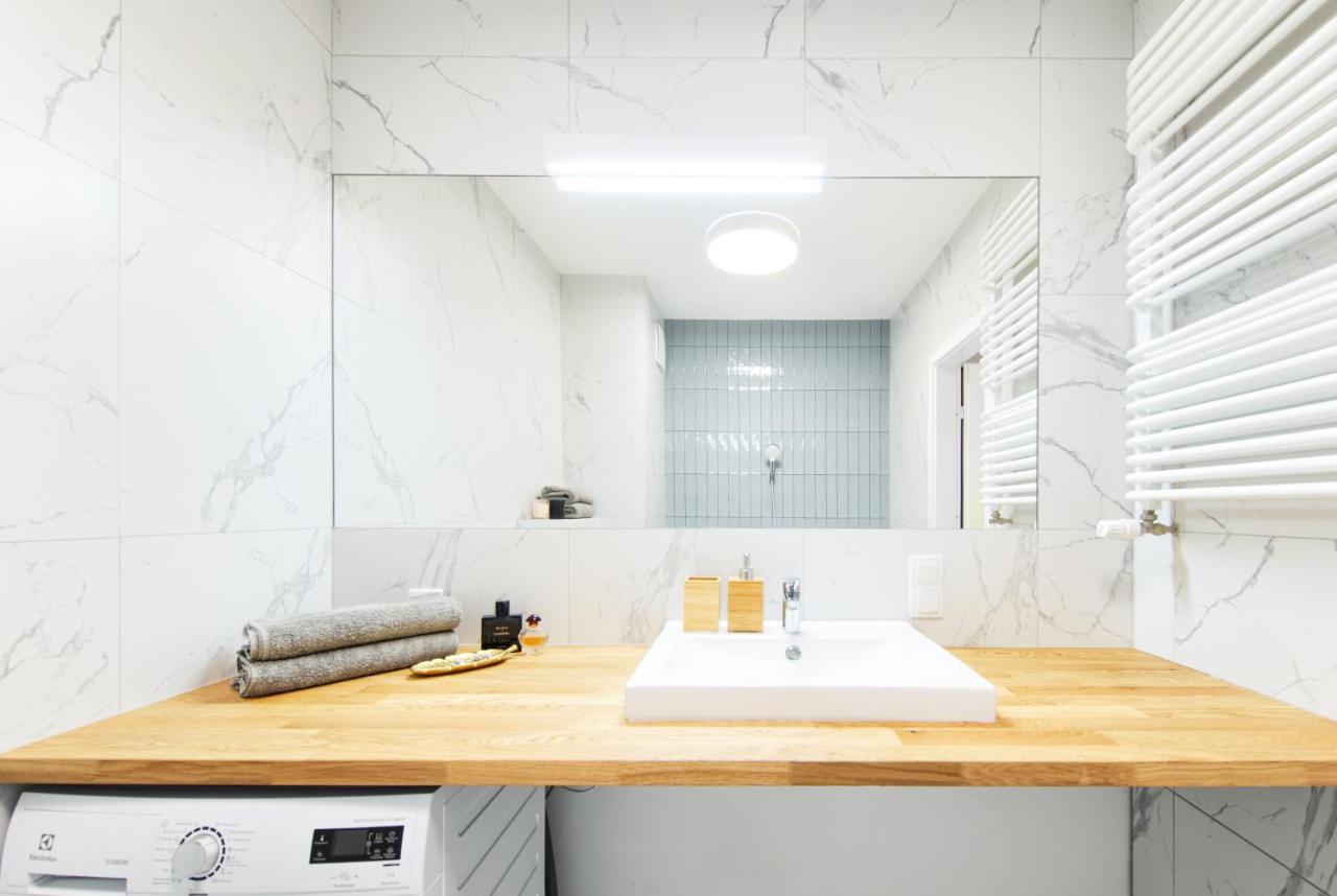 Apartament Nadmotlawski Sen Gdańsk Exteriör bild